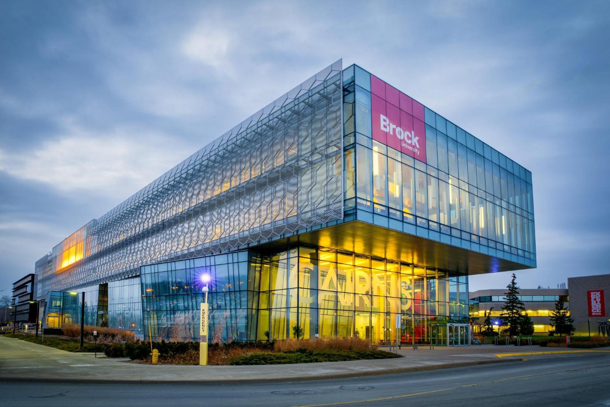 Holiday Inn Hotel & Suites St.Catharines-Niagara By Ihg Saint Catharines Bagian luar foto