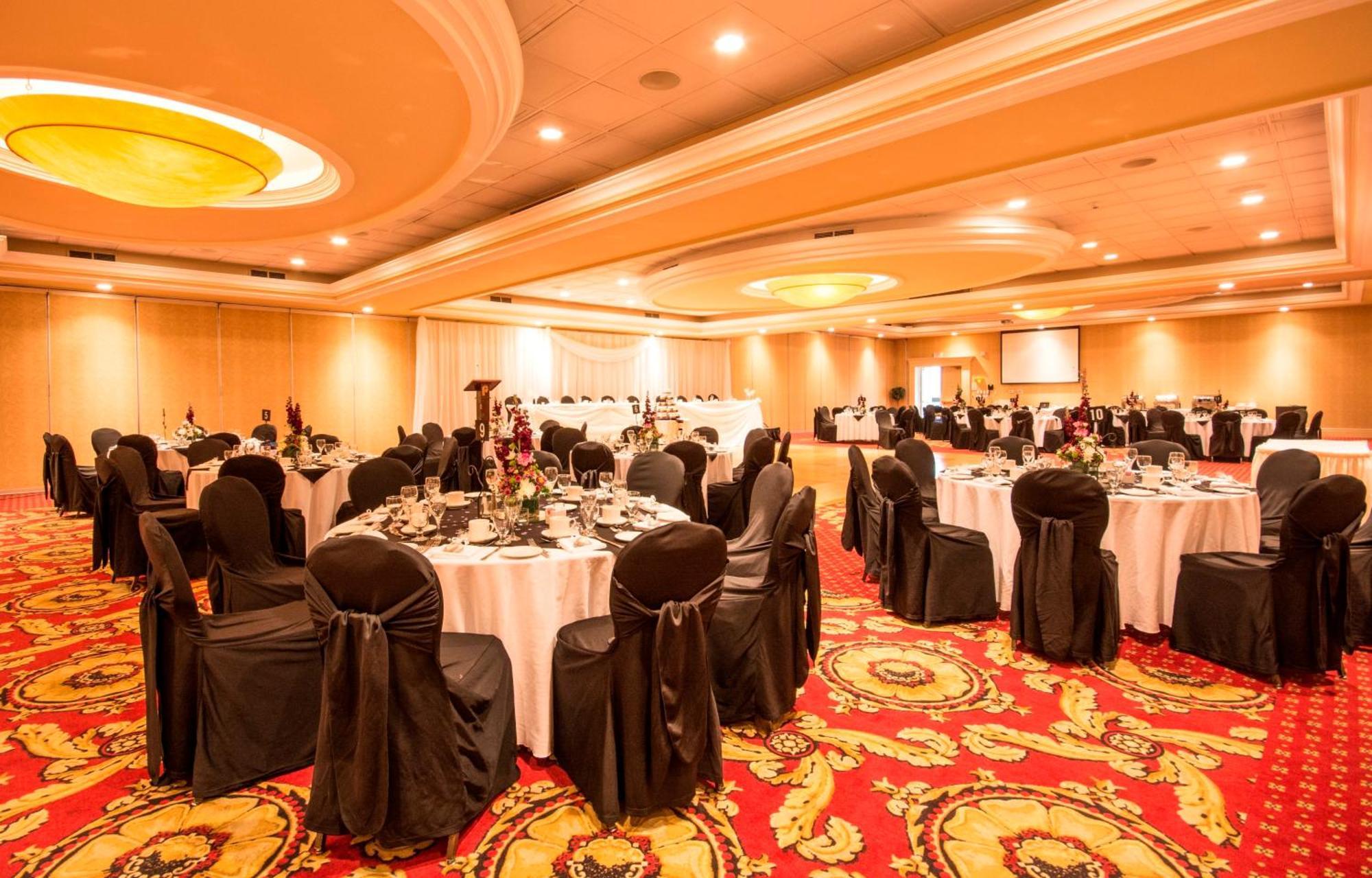 Holiday Inn Hotel & Suites St.Catharines-Niagara By Ihg Saint Catharines Bagian luar foto
